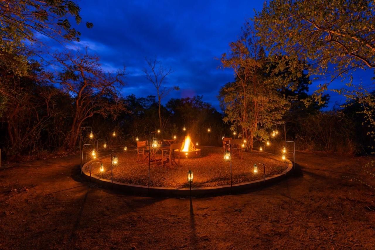 Makini Bush Camp, Yala Hotel Bagian luar foto