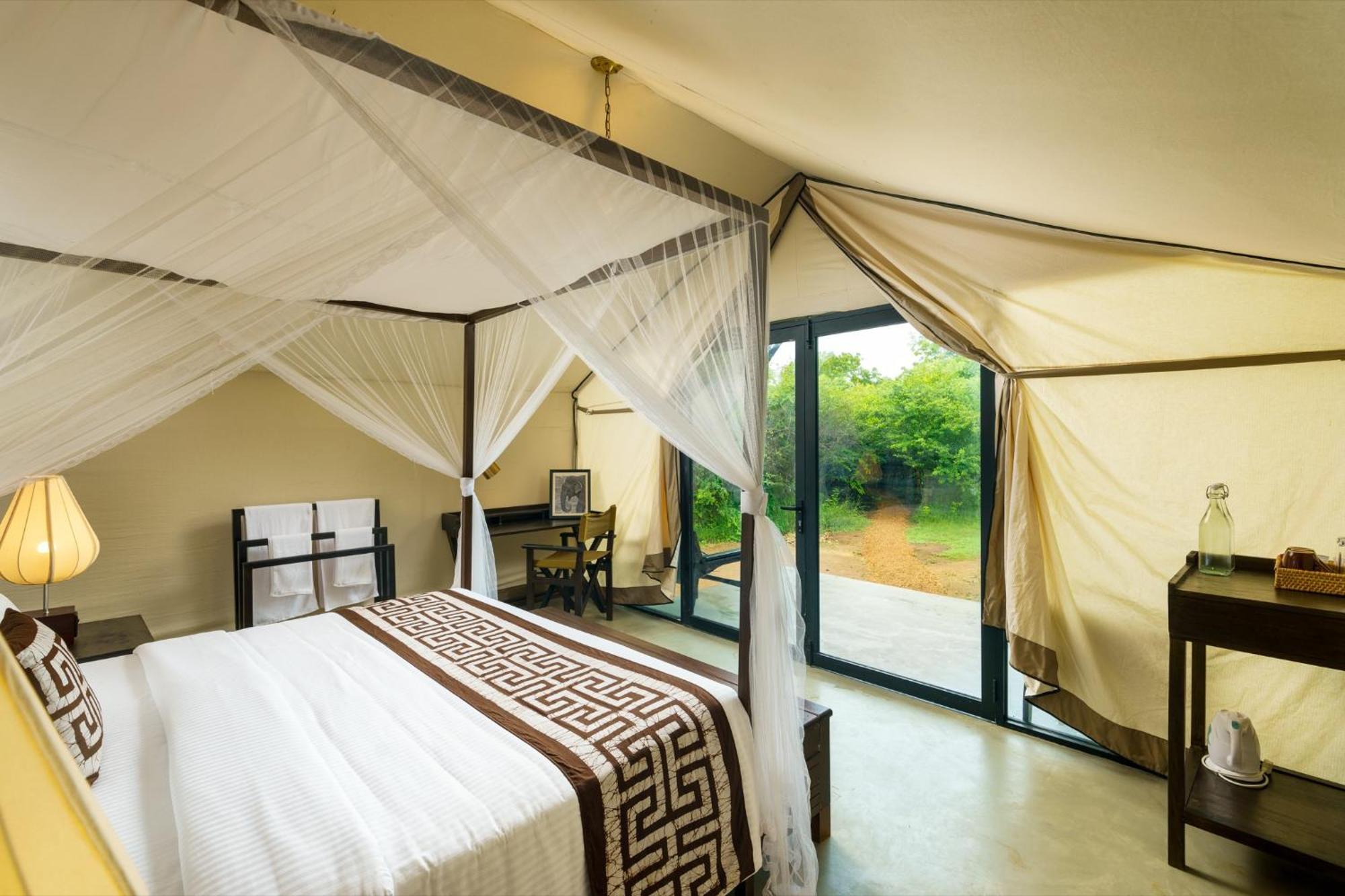 Makini Bush Camp, Yala Hotel Bagian luar foto