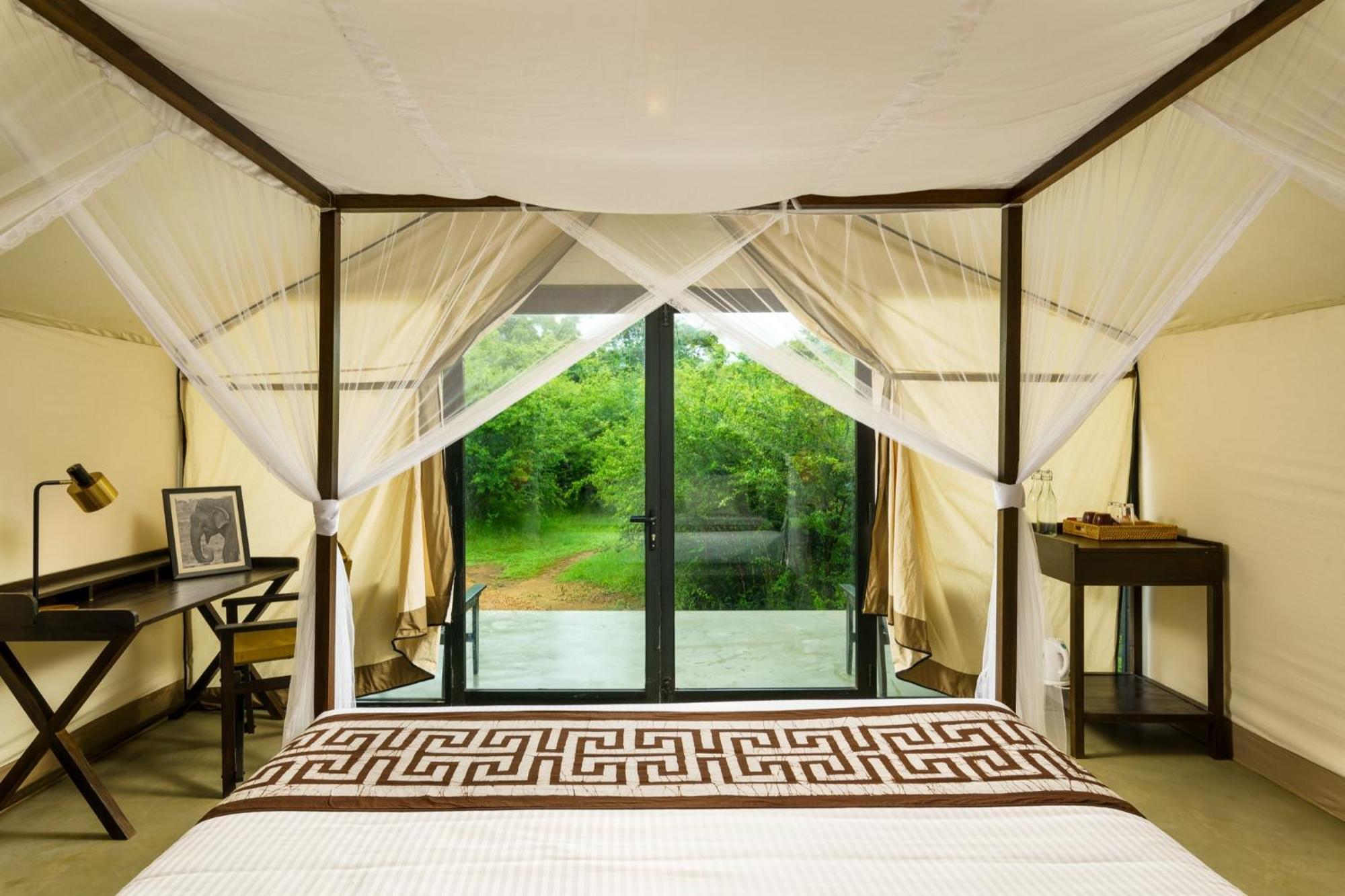 Makini Bush Camp, Yala Hotel Bagian luar foto