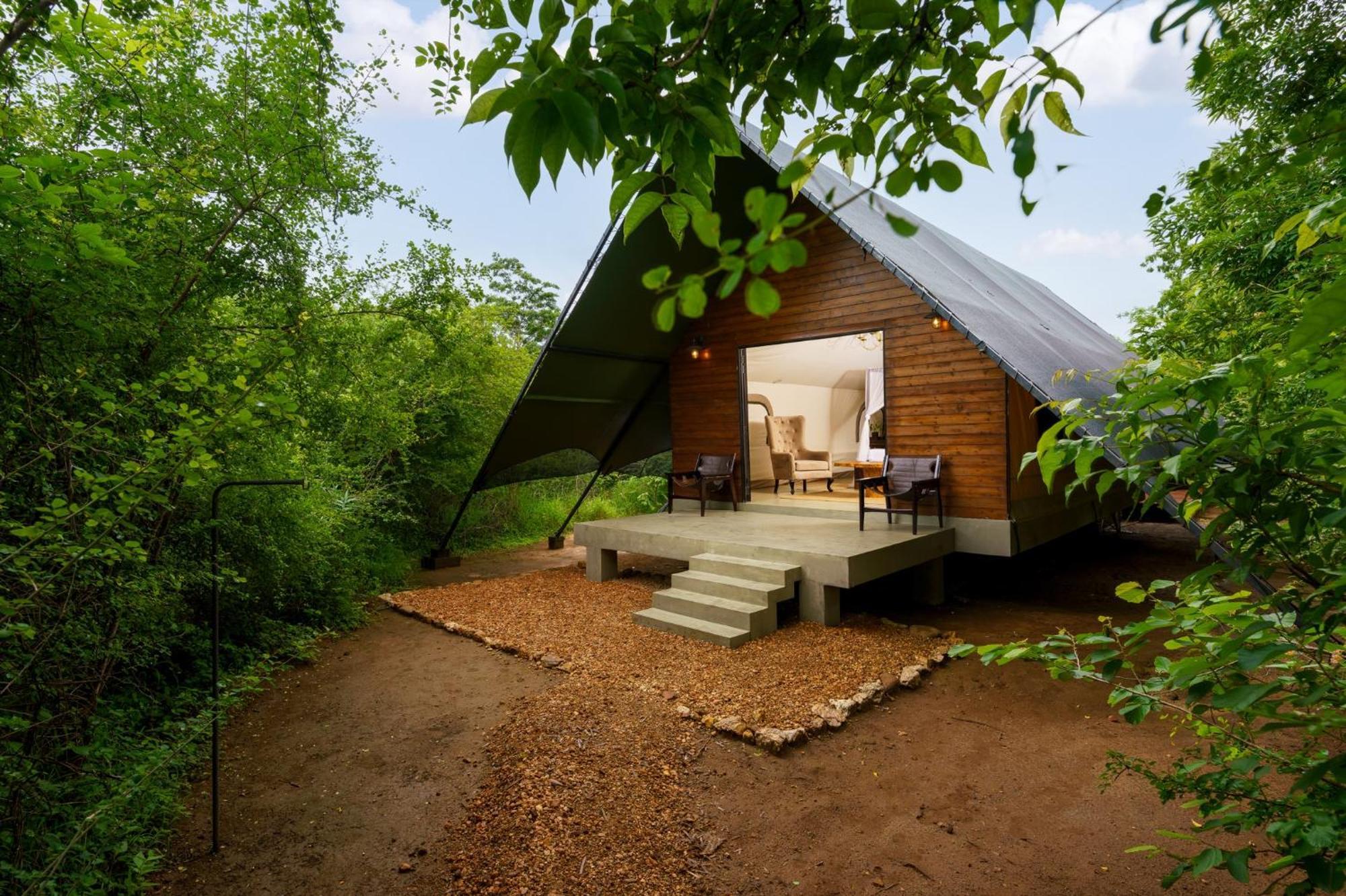 Makini Bush Camp, Yala Hotel Bagian luar foto