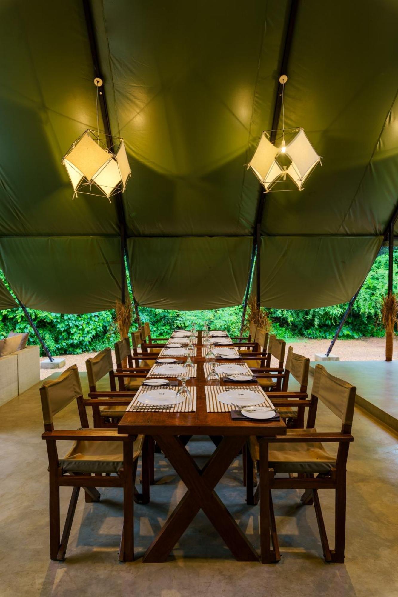 Makini Bush Camp, Yala Hotel Bagian luar foto